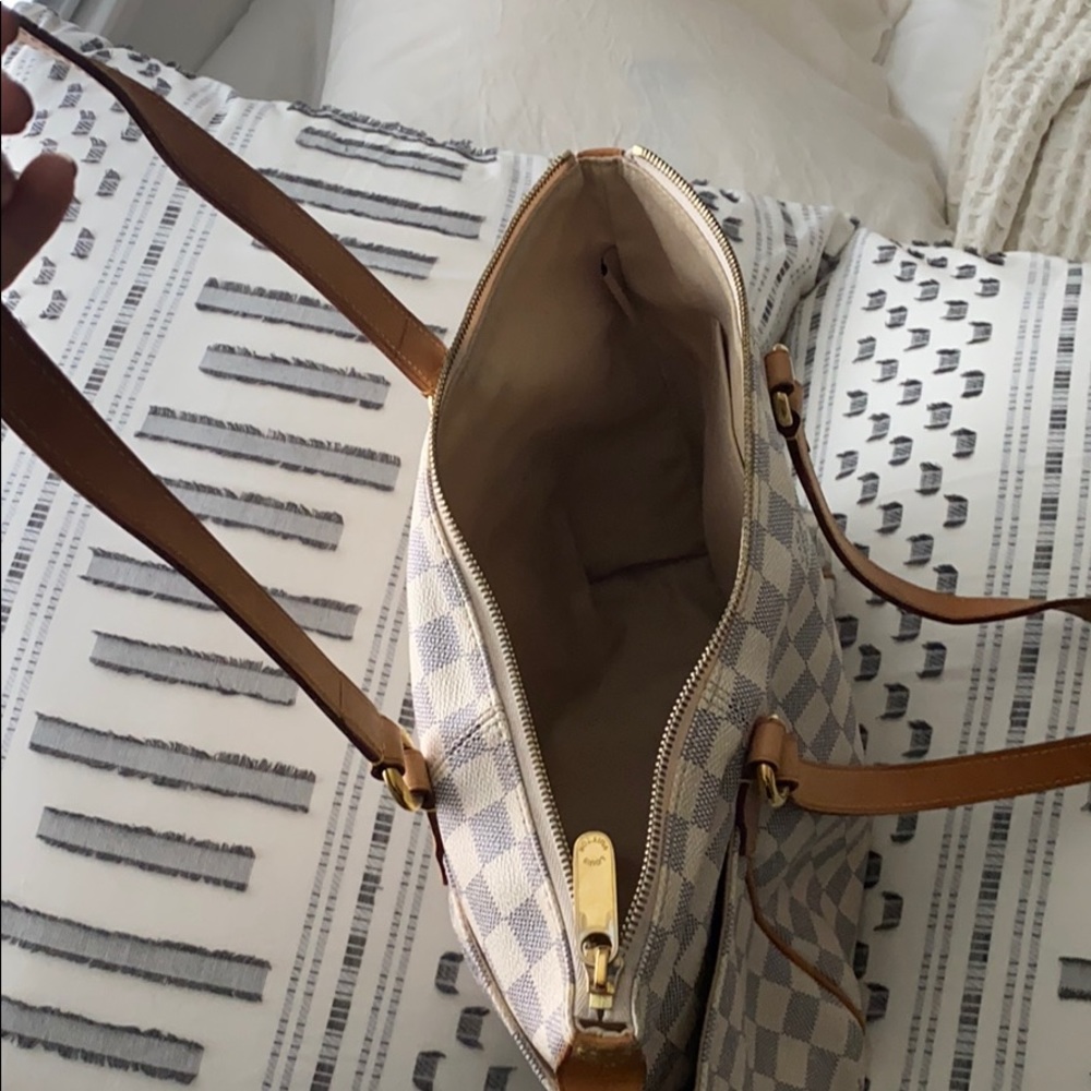 LV damier azure Totally PM- MOVING MUST SELL - Picture 6 of 10